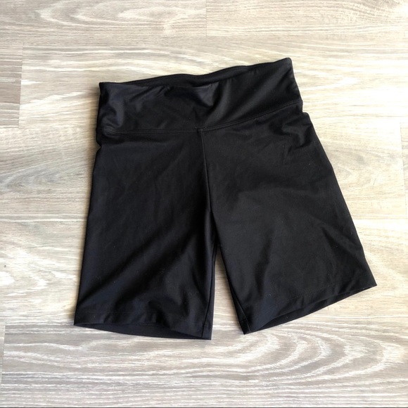 Victoria's Secret Pants - VICTORIA’s SECRET SPORT black bike shorts